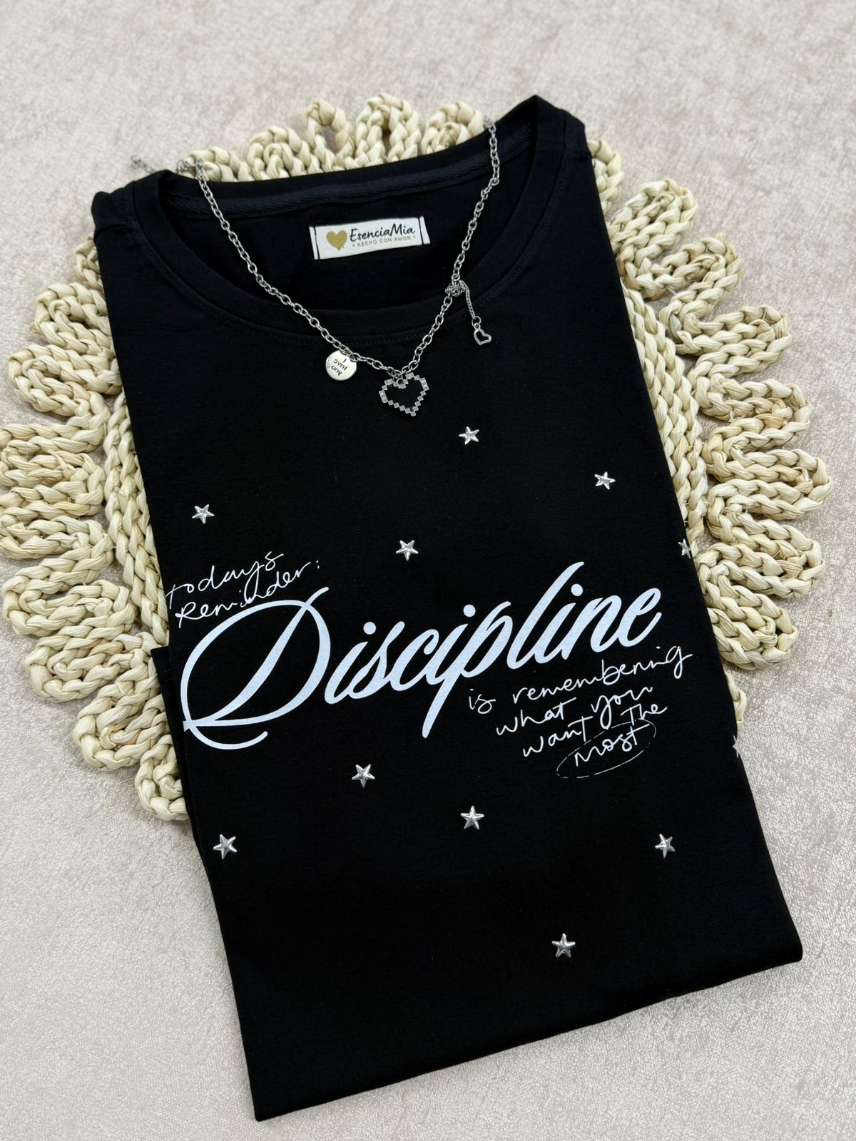 camiseta estampada discipline